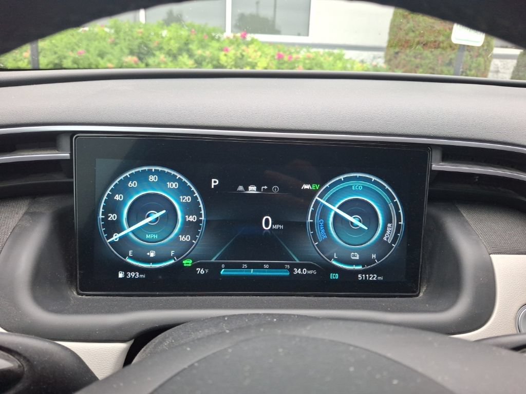 Used 2023 Hyundai Tucson Limited AWD/4WD image 5