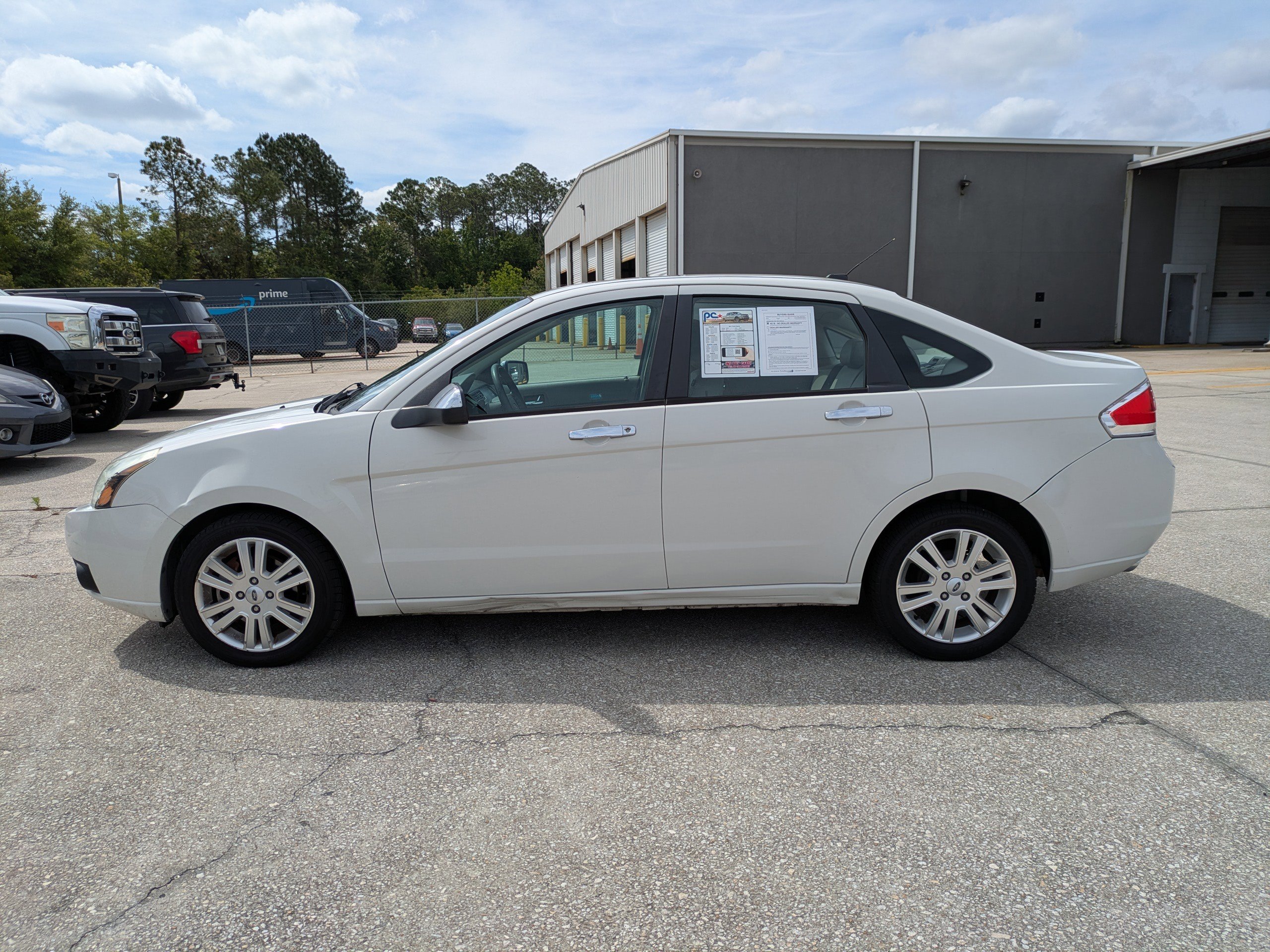 Used 2011 Ford Focus SEL w/ 301A Rapid Spec Order Code image 7