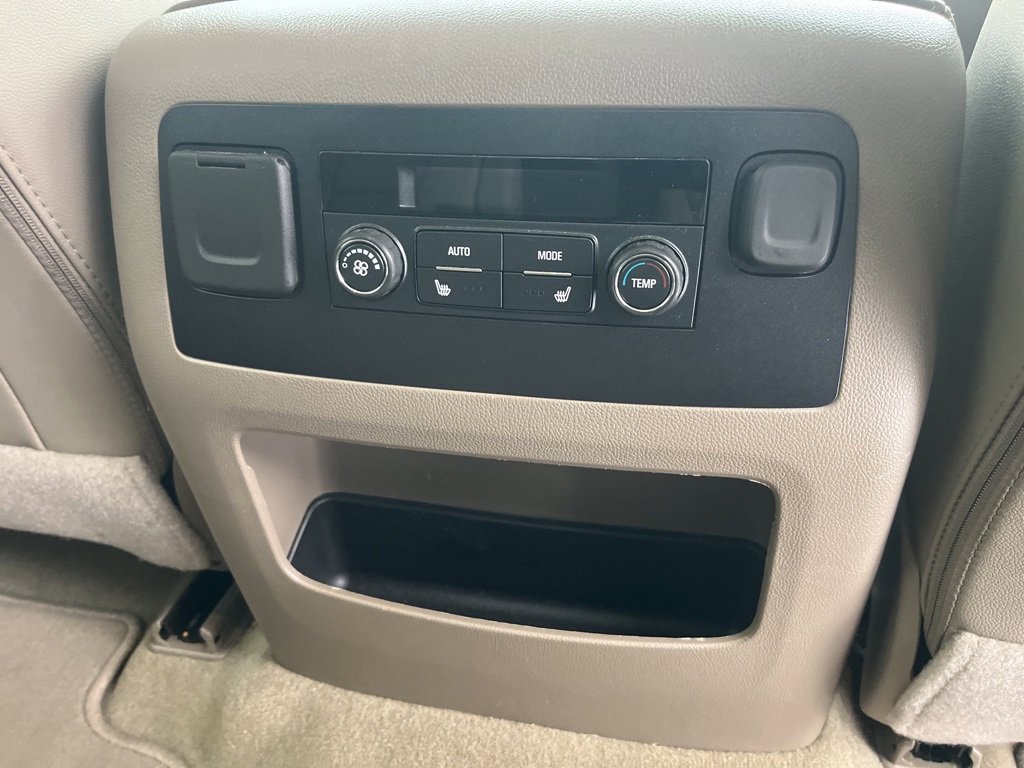 Used 2018 GMC Yukon SLT image 13