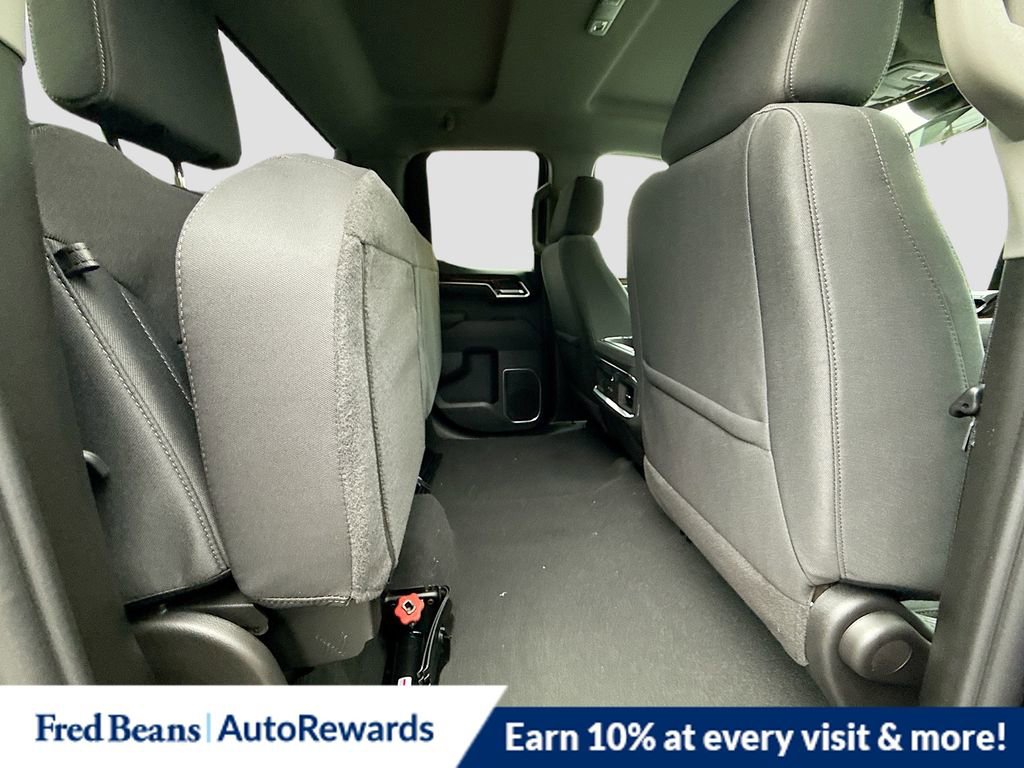 New 2026 GMC Sierra 1500 Elevation w/ LPO, Elevation Black Package image 28