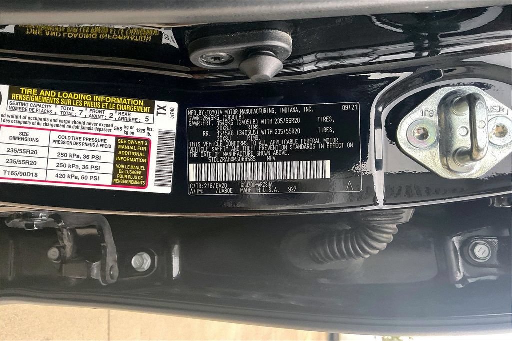 Used 2021 Toyota Highlander XSE FWD image 28