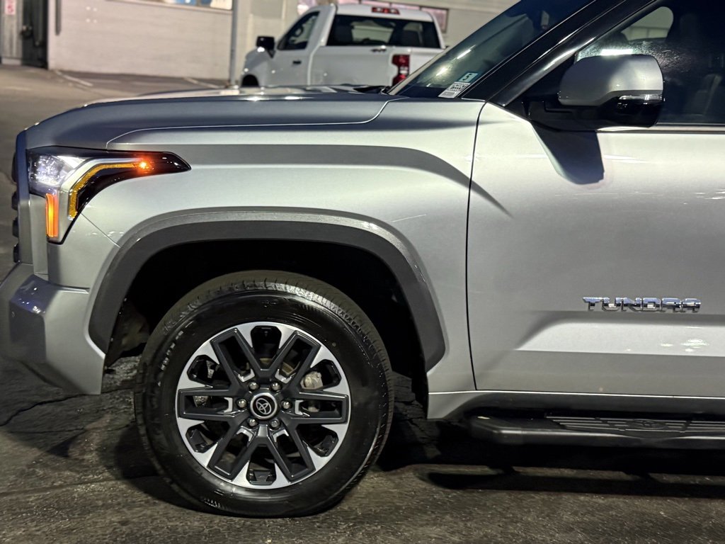 Used 2023 Toyota Tundra Limited image 2