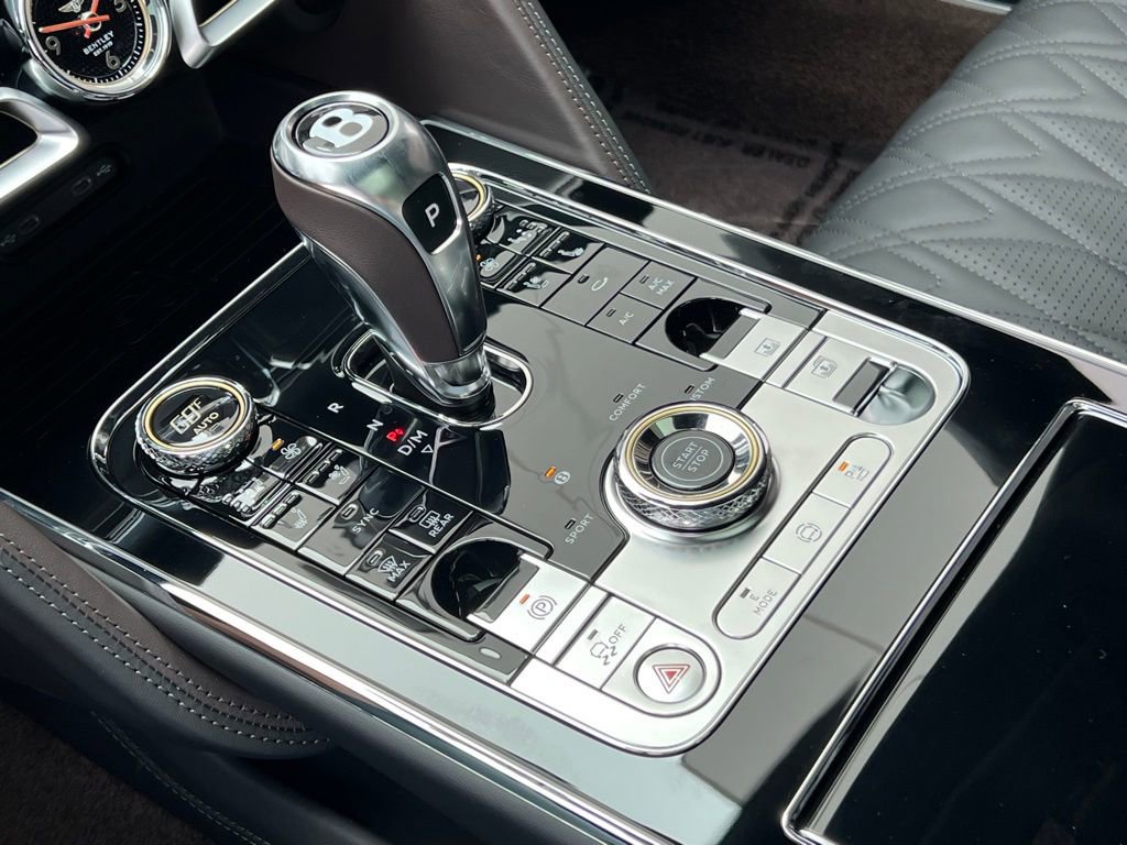 New 2026 Bentley Flying Spur Plug-In Hybrid AWD/4WD image 32