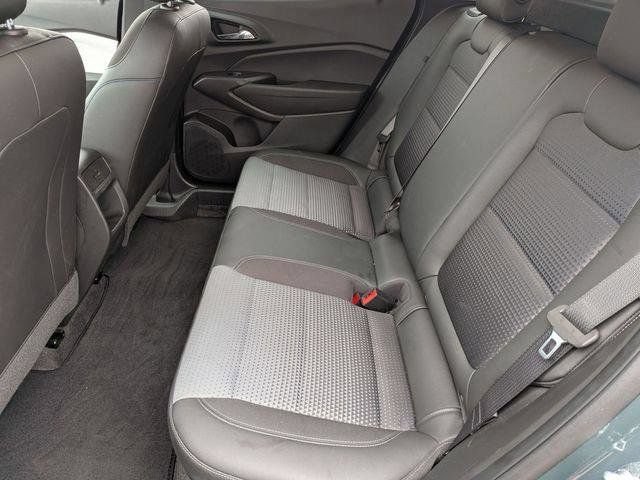 Used 2025 Chevrolet Trax LT w/ LT Convenience Package FWD image 25