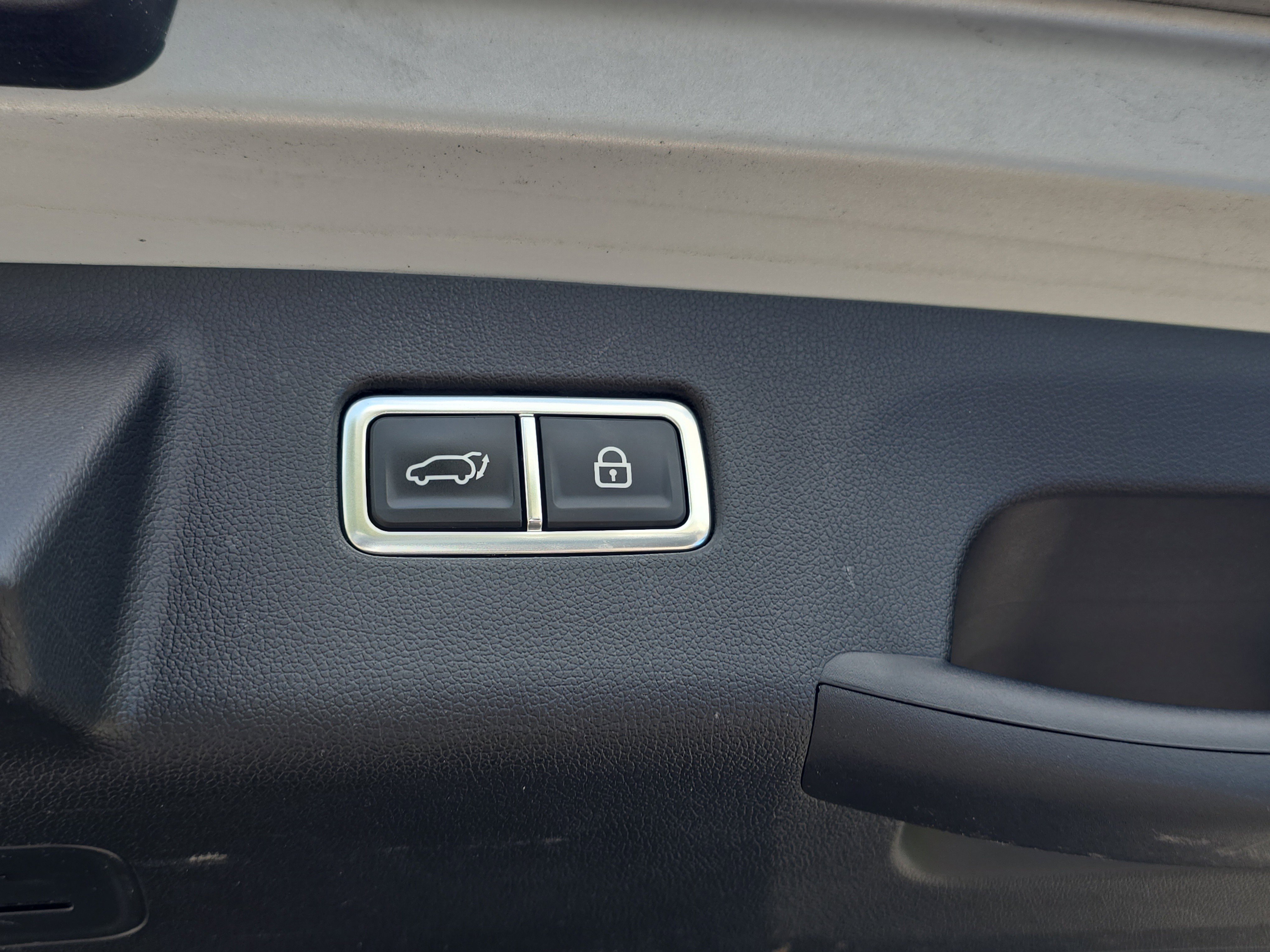 Certified 2021 Kia Sorento EX FWD image 11