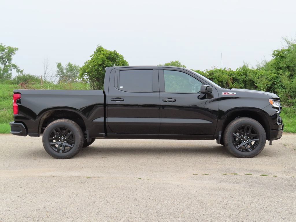 New 2026 Chevrolet Silverado 1500 RST AWD/4WD image 2