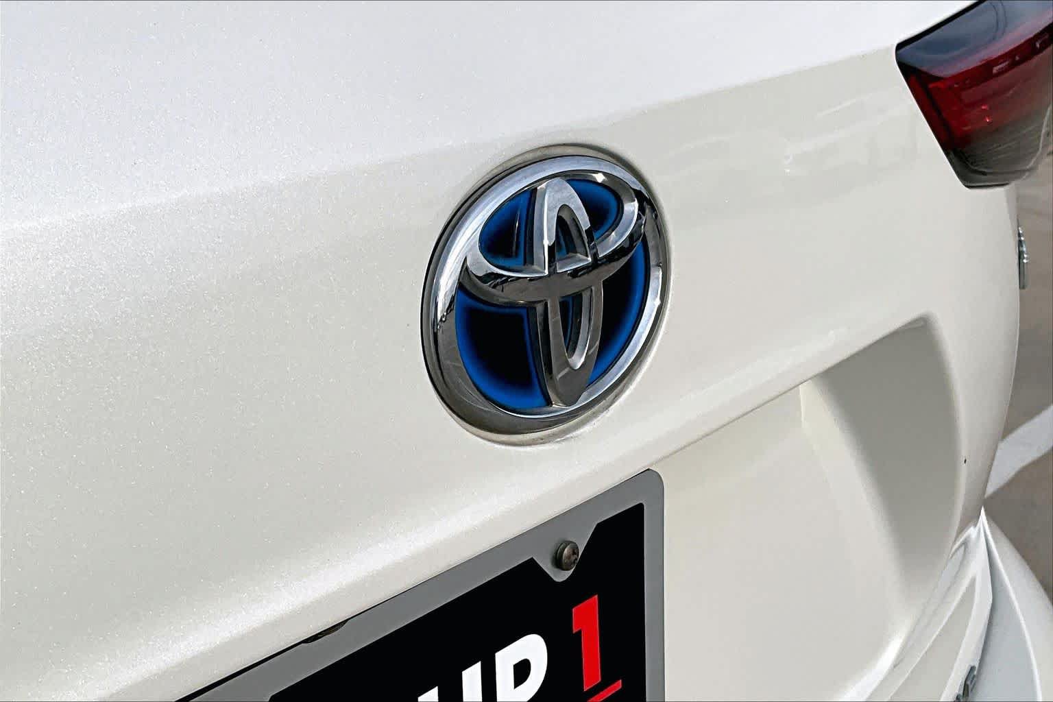 Used 2020 Toyota Highlander XLE FWD image 31