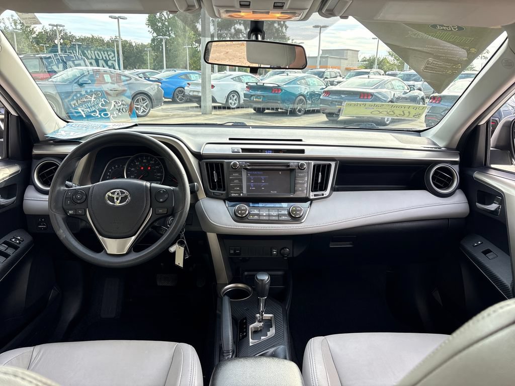 Used 2015 Toyota RAV4 XLE FWD image 7
