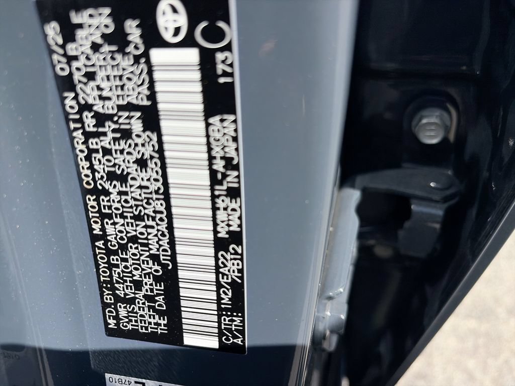 Used 2026 Toyota Prius Plug-In Hybrid FWD image 39