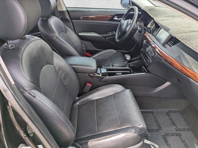 Used 2017 Kia Cadenza Premium w/ Luxury Package image 21