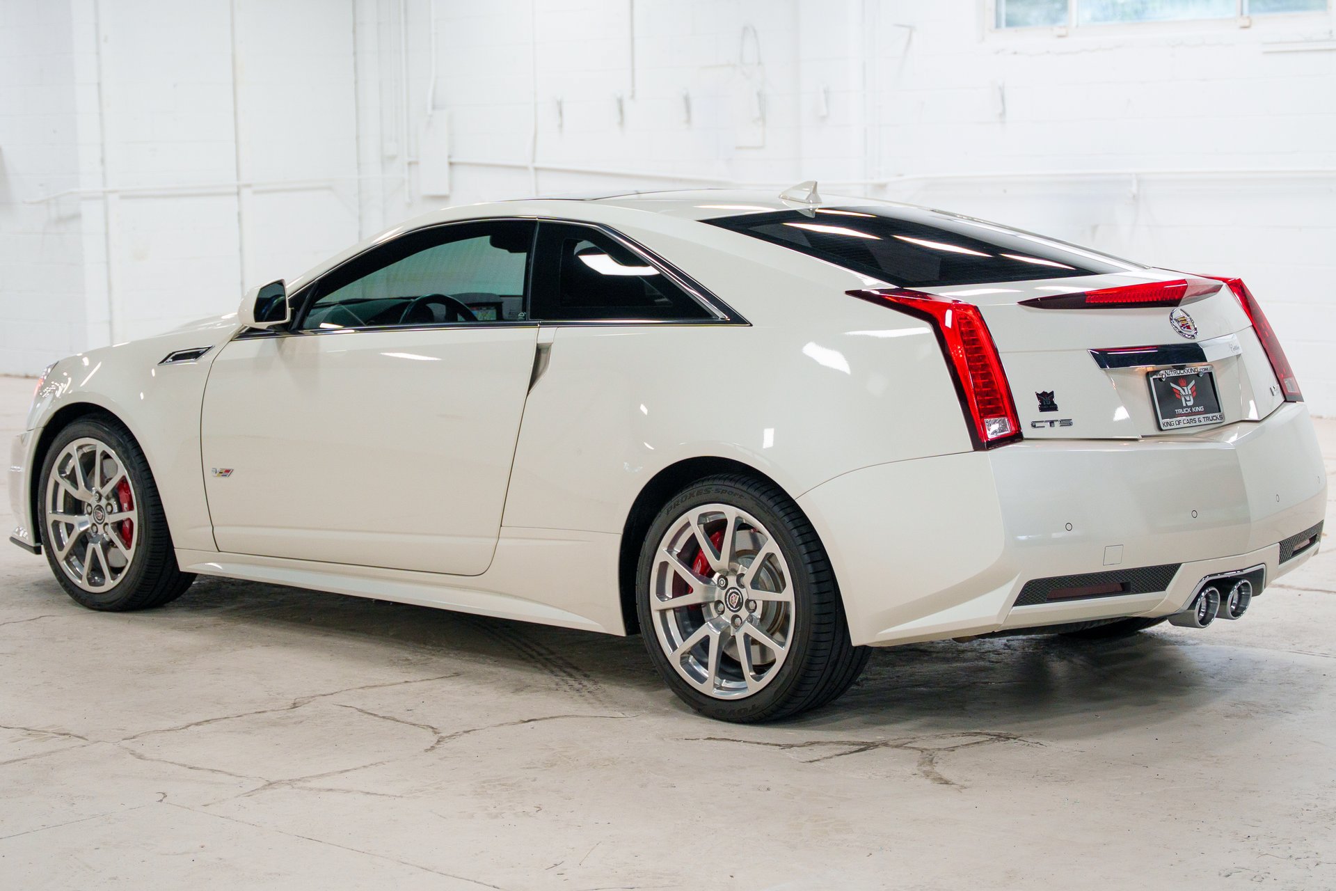 Used 2013 Cadillac CTS V RWD image 10