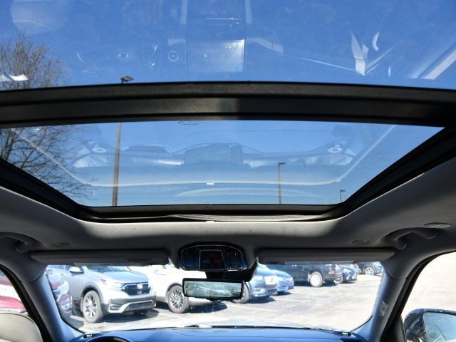 Used 2021 Jeep Grand Cherokee L Overland w/ Advanced Protech Group III image 29