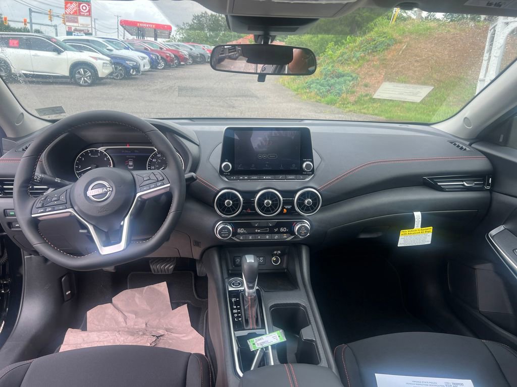 New 2025 Nissan Sentra SR image 13