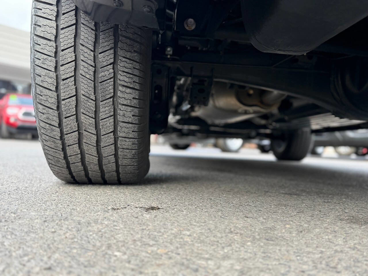 Used 2025 Lexus GX 550 w/ Accessory Package (31) image 56