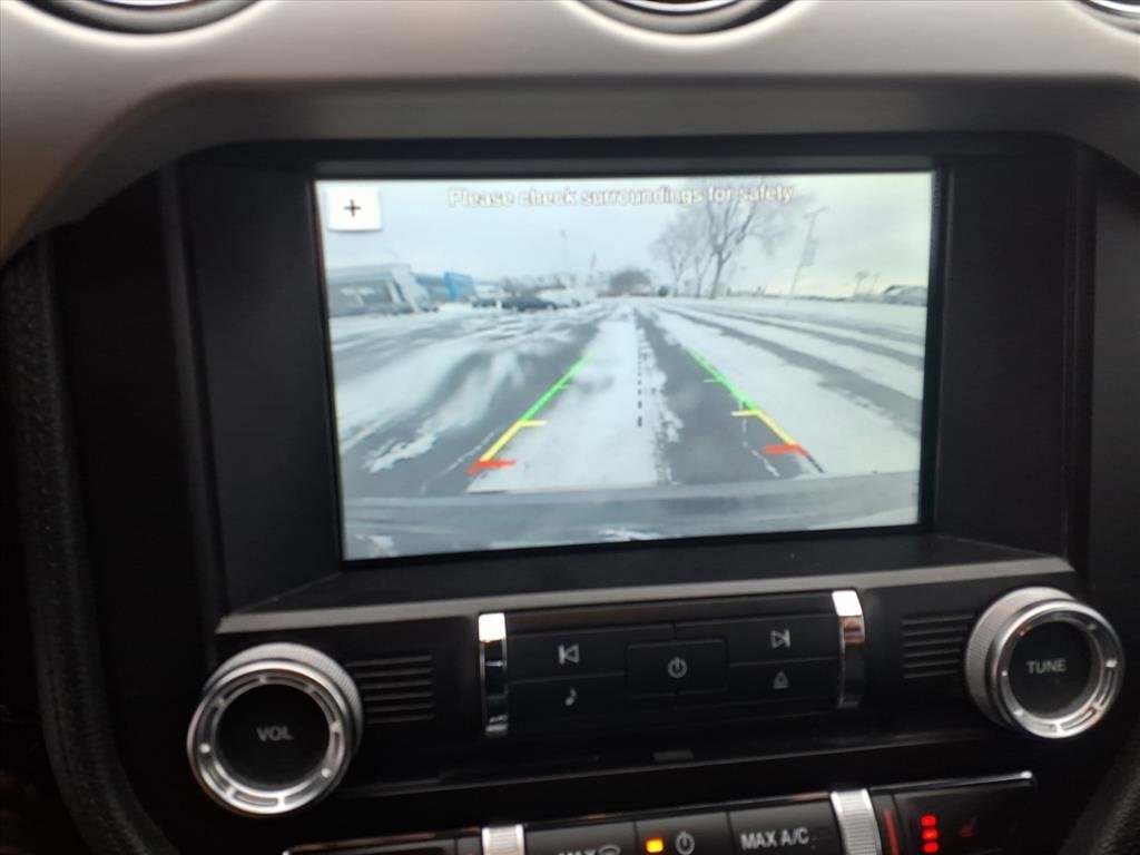 Used 2016 Ford Mustang Premium image 10