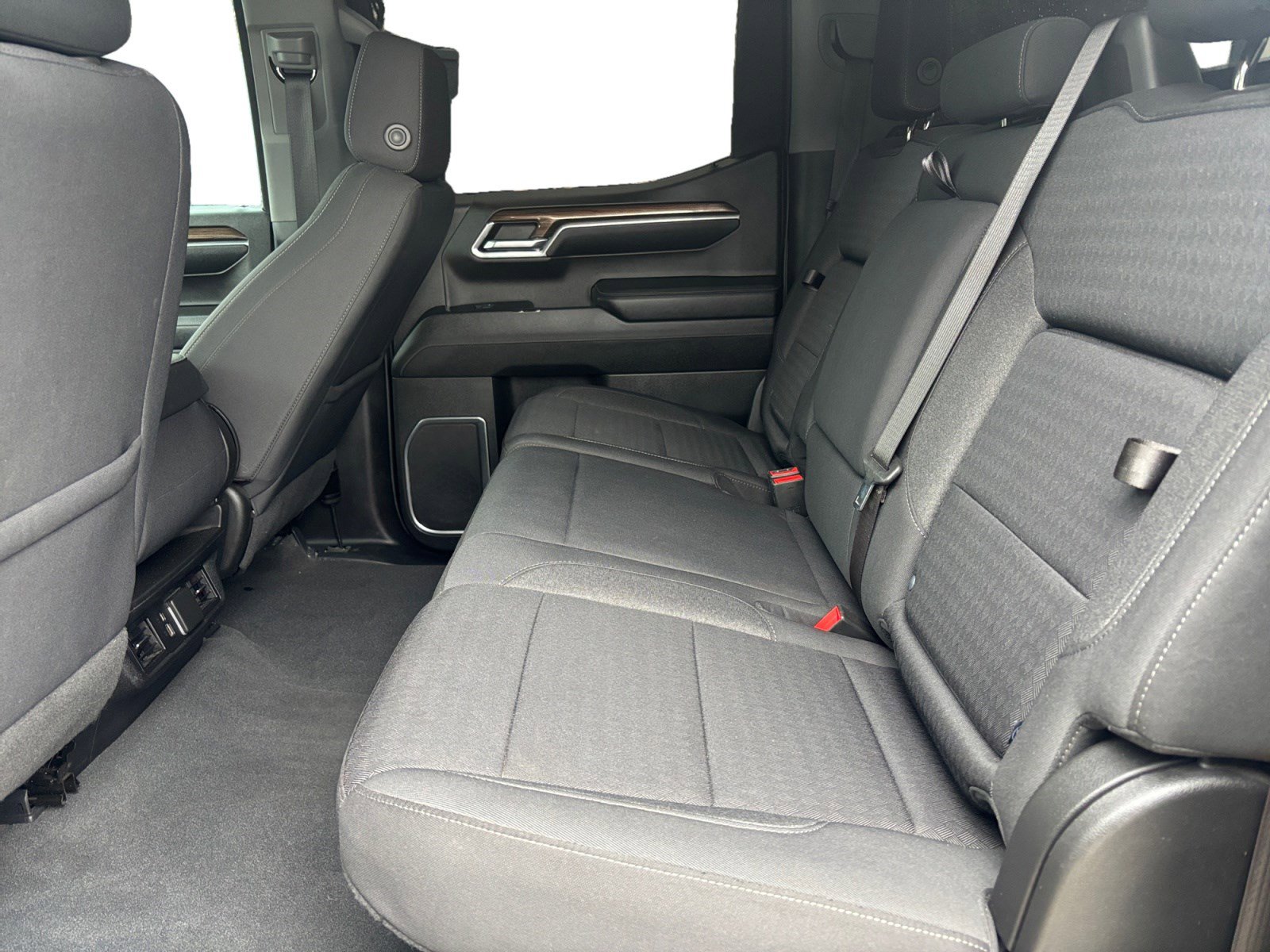 Used 2023 Chevrolet Silverado 1500 LT RWD image 13