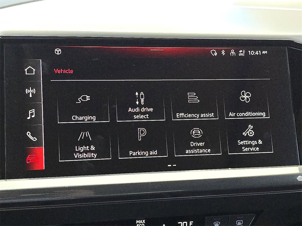 Used 2023 Audi Q4 e-tron Premium image 29