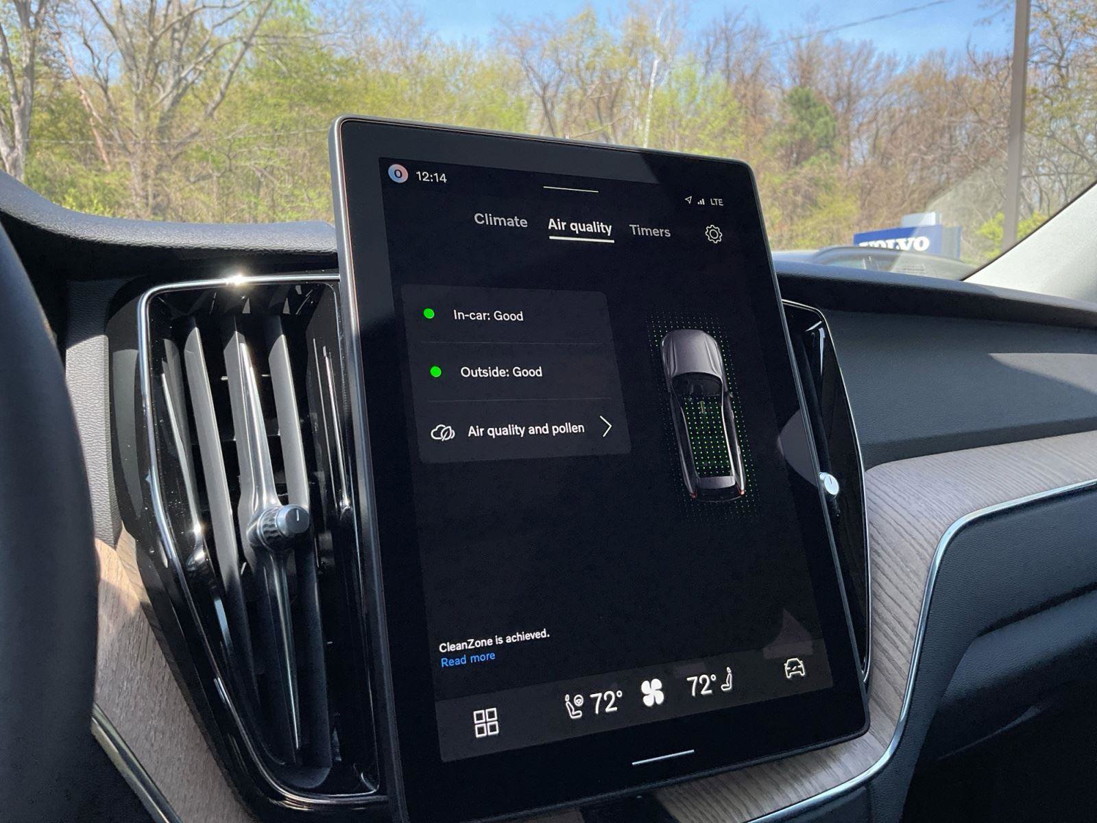 New 2026 Volvo XC60 B5 Plus w/ Climate Package image 23