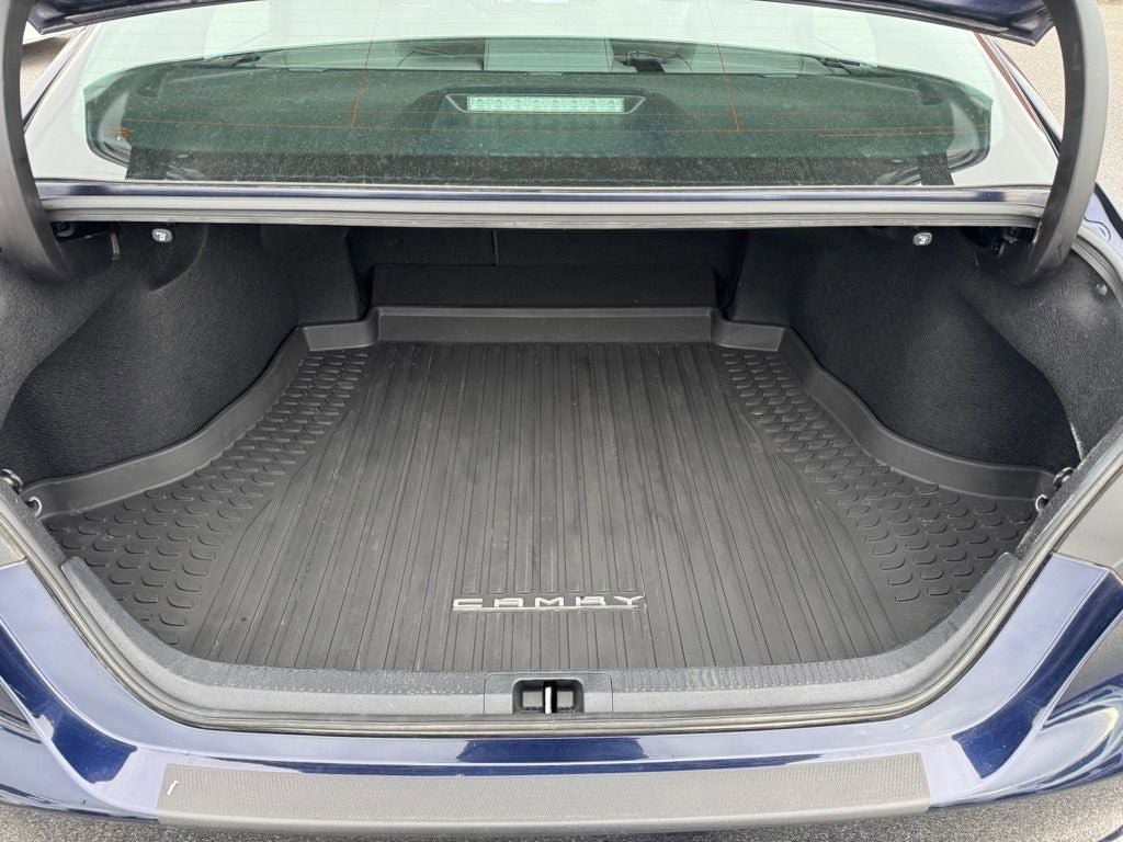 Used 2021 Toyota Camry SE FWD image 14