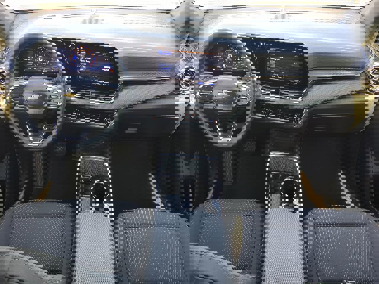 Certified 2025 Chevrolet Equinox LT w/ Safety and Technology Package image 15