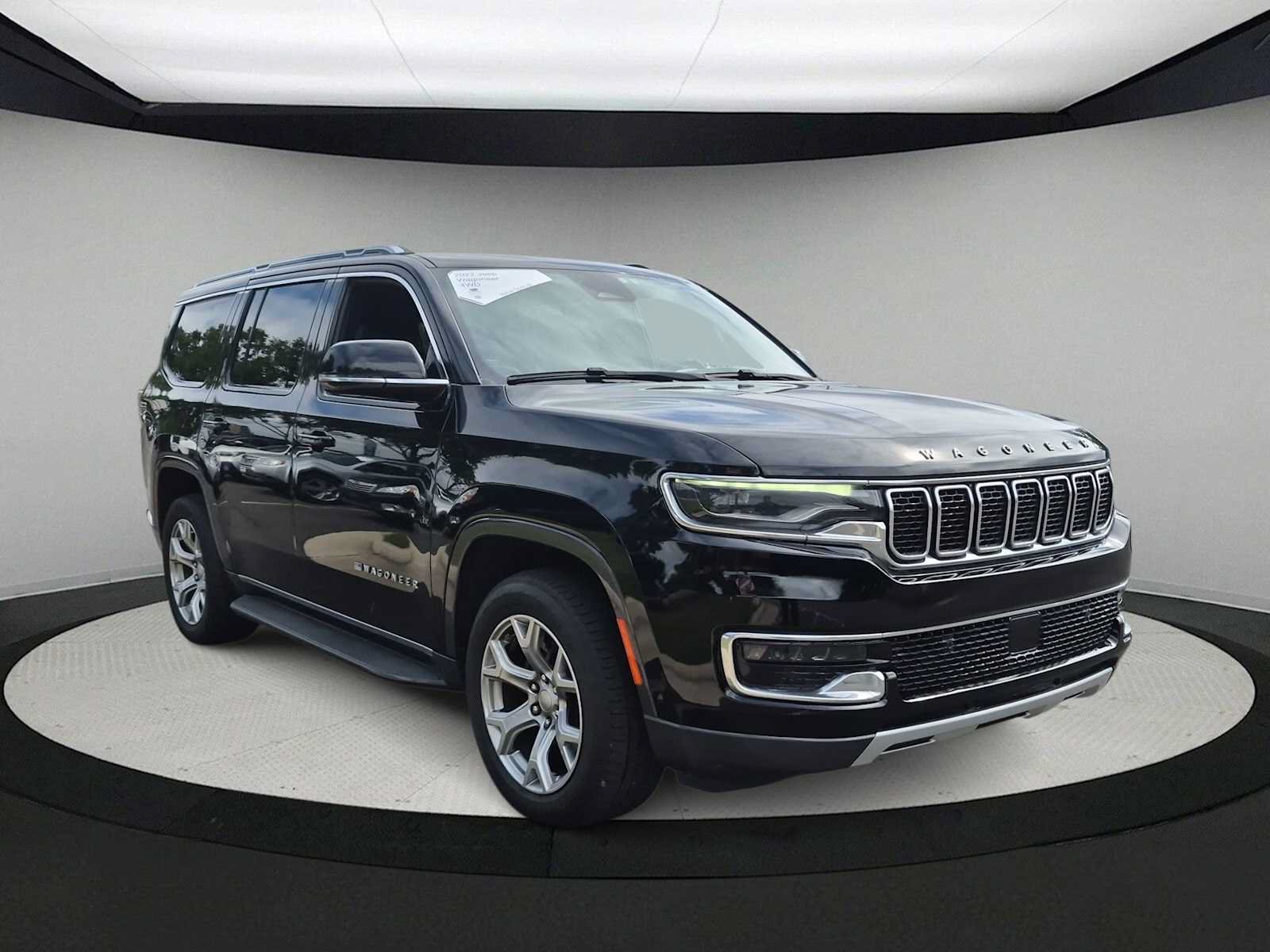 Used 2022 Jeep Wagoneer Series II AWD/4WD image 2