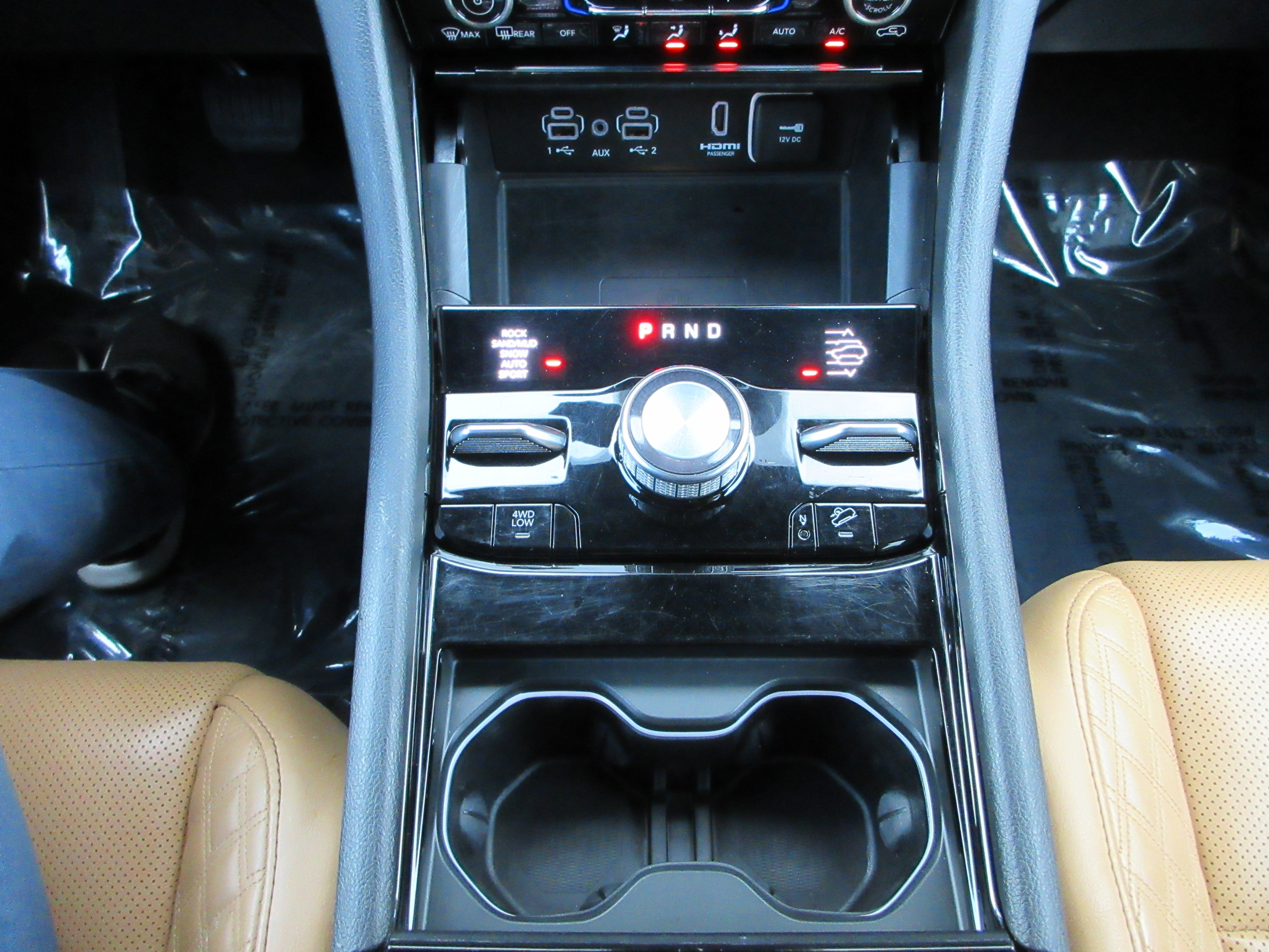 Used 2023 Jeep Grand Cherokee Summit w/ Luxury Tech Group V image 53