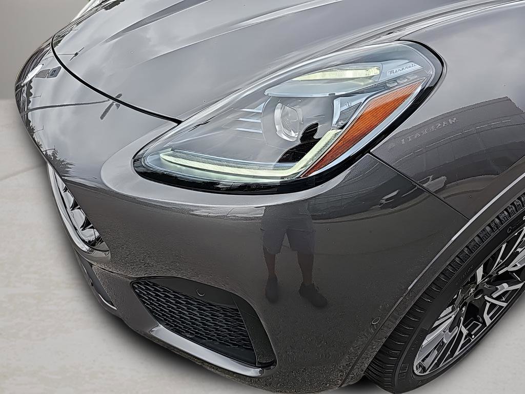 New 2024 Maserati Grecale GT image 9