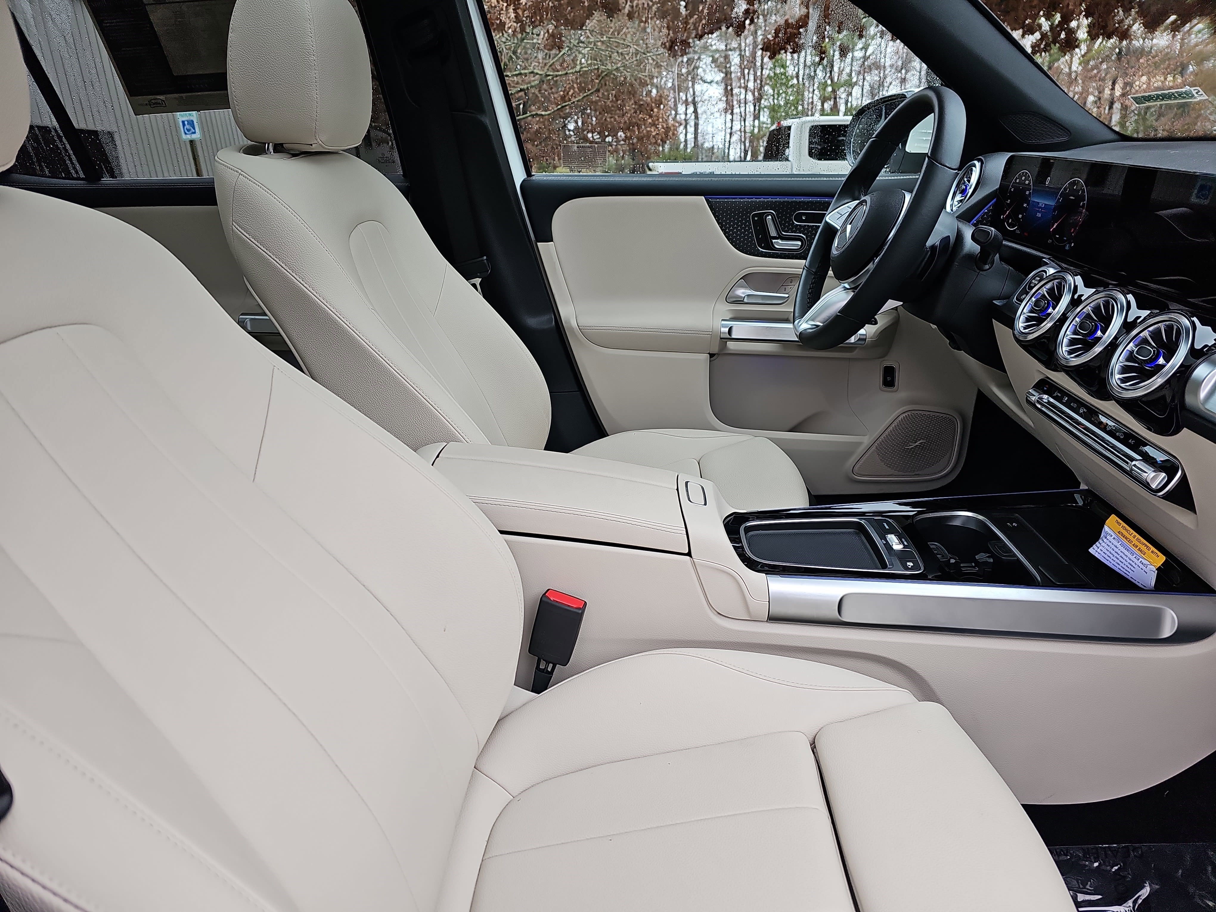 Certified 2025 Mercedes-Benz GLB 250 image 10