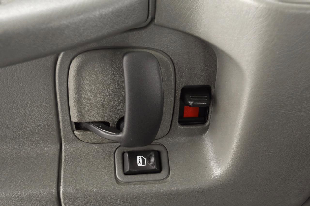 Used 2014 GMC Savana 1500 image 15