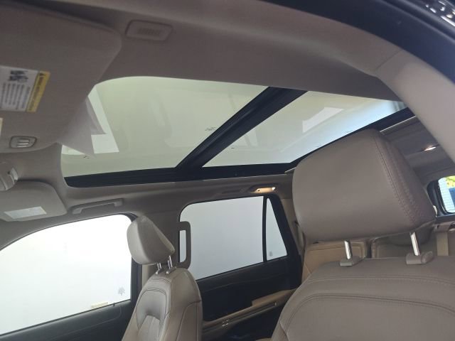 Used 2024 Ford Expedition Max Limited image 30