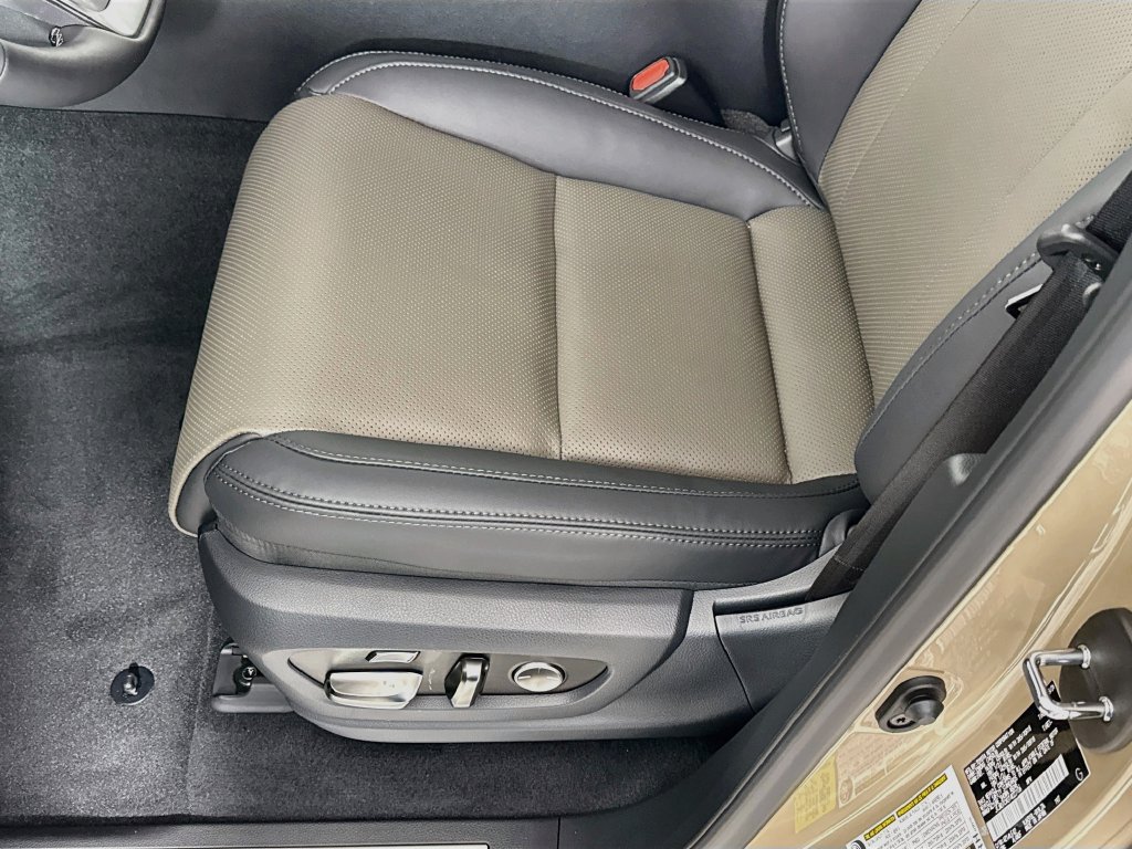 New 2026 Lexus LX 700h Overtrail w/ Accessory Package (Z1) AWD/4WD image 18
