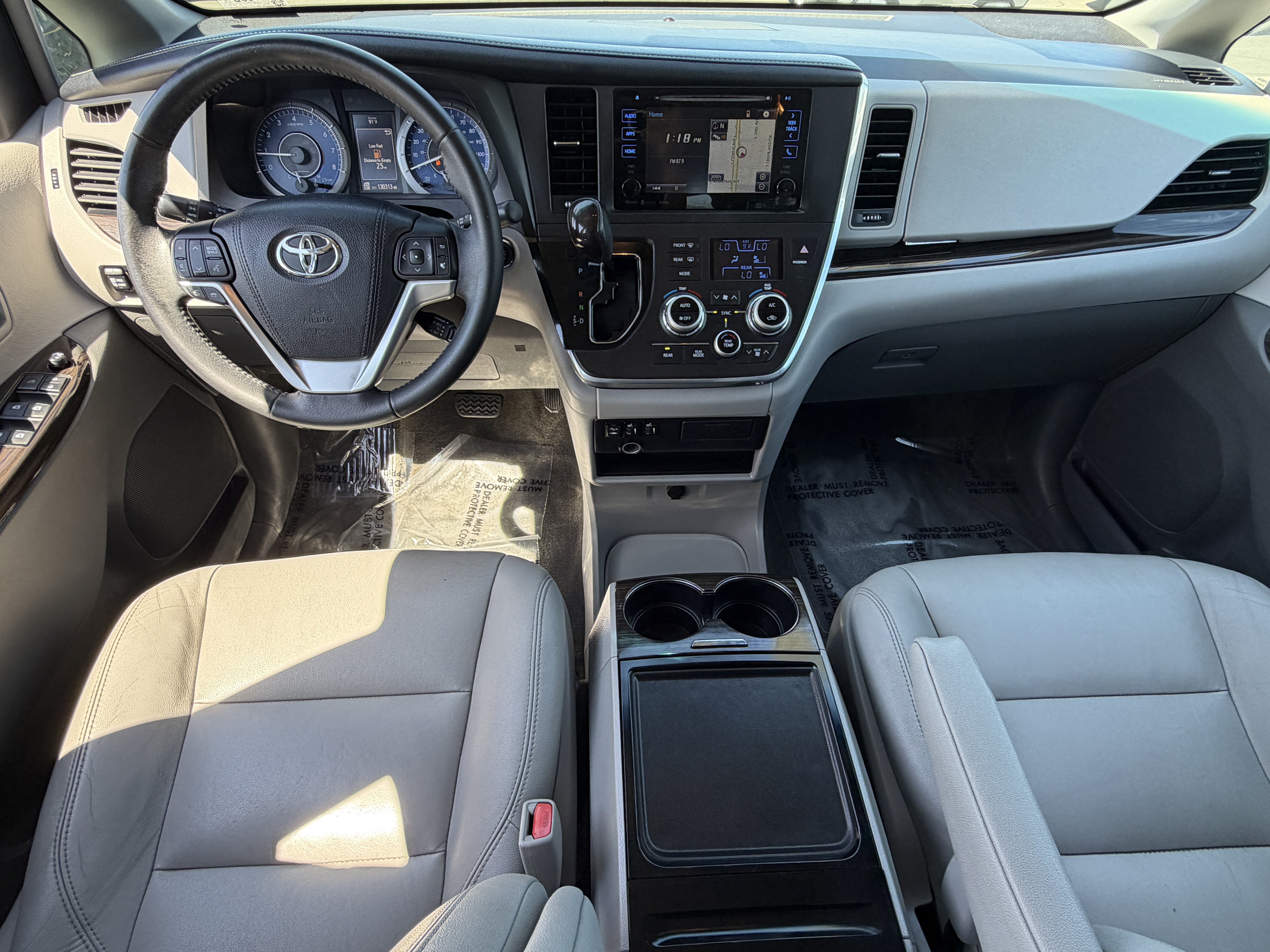 Used 2017 Toyota Sienna XLE w/ XLE Navigation Package FWD image 27