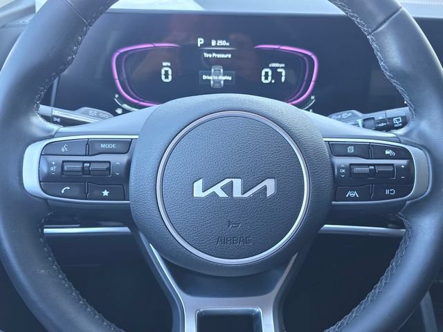 Used 2025 Kia Sportage EX w/ Premium Package FWD image 33