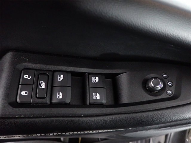 Used 2023 Jeep Grand Cherokee L Limited image 22