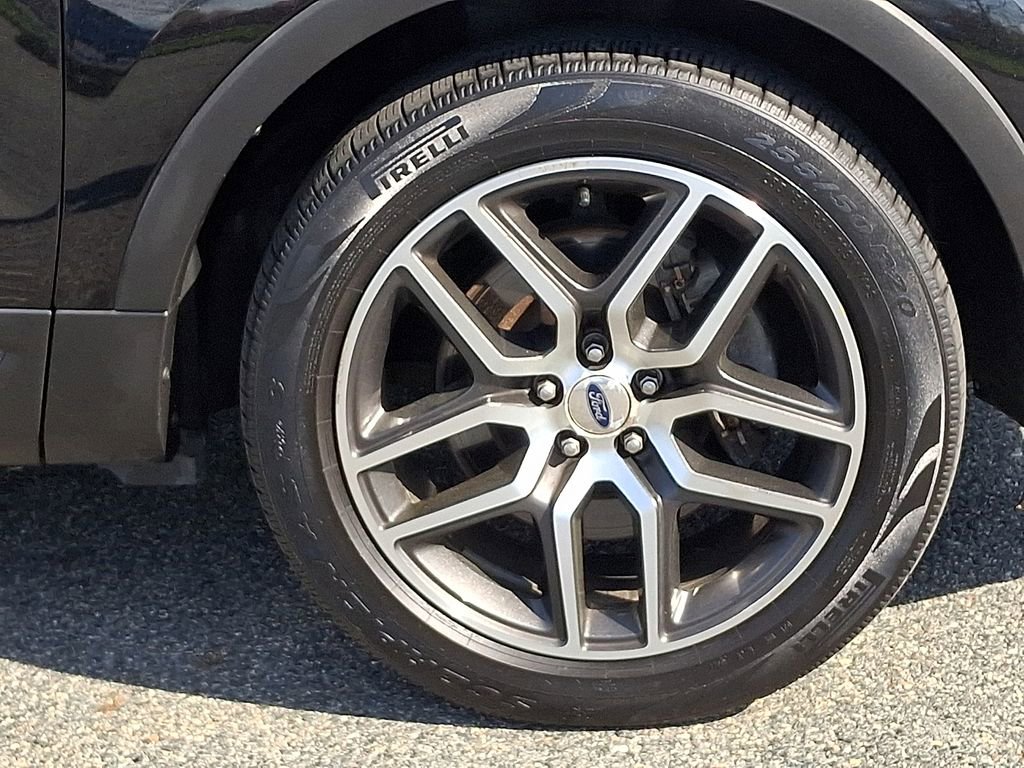 Used 2017 Ford Explorer Sport w/ Equipment Group 401A image 8