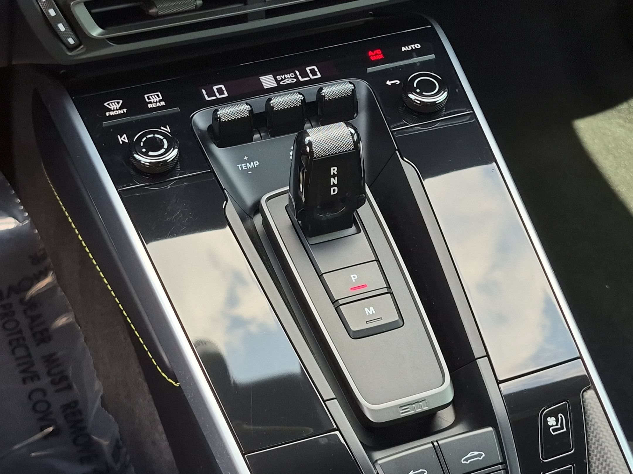 Certified 2024 Porsche 911 Turbo S AWD/4WD image 17