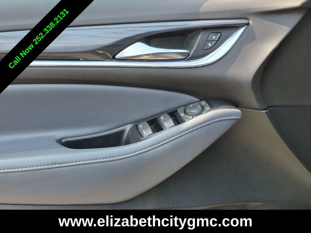 Used 2023 Buick Enclave Essence w/ Sport Touring Edition FWD image 12