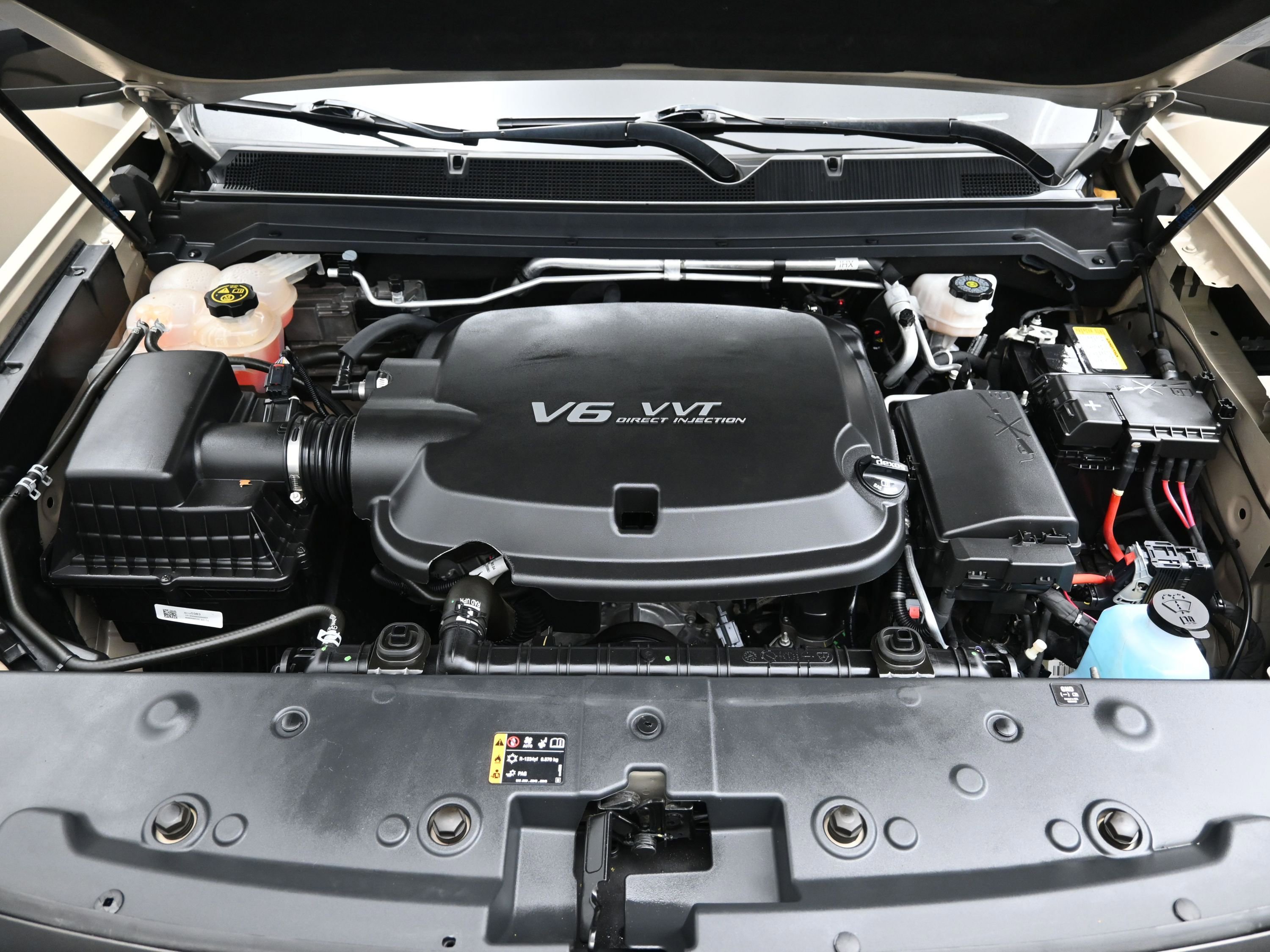 Used 2022 GMC Canyon AT4 w/ Trailering Package image 8