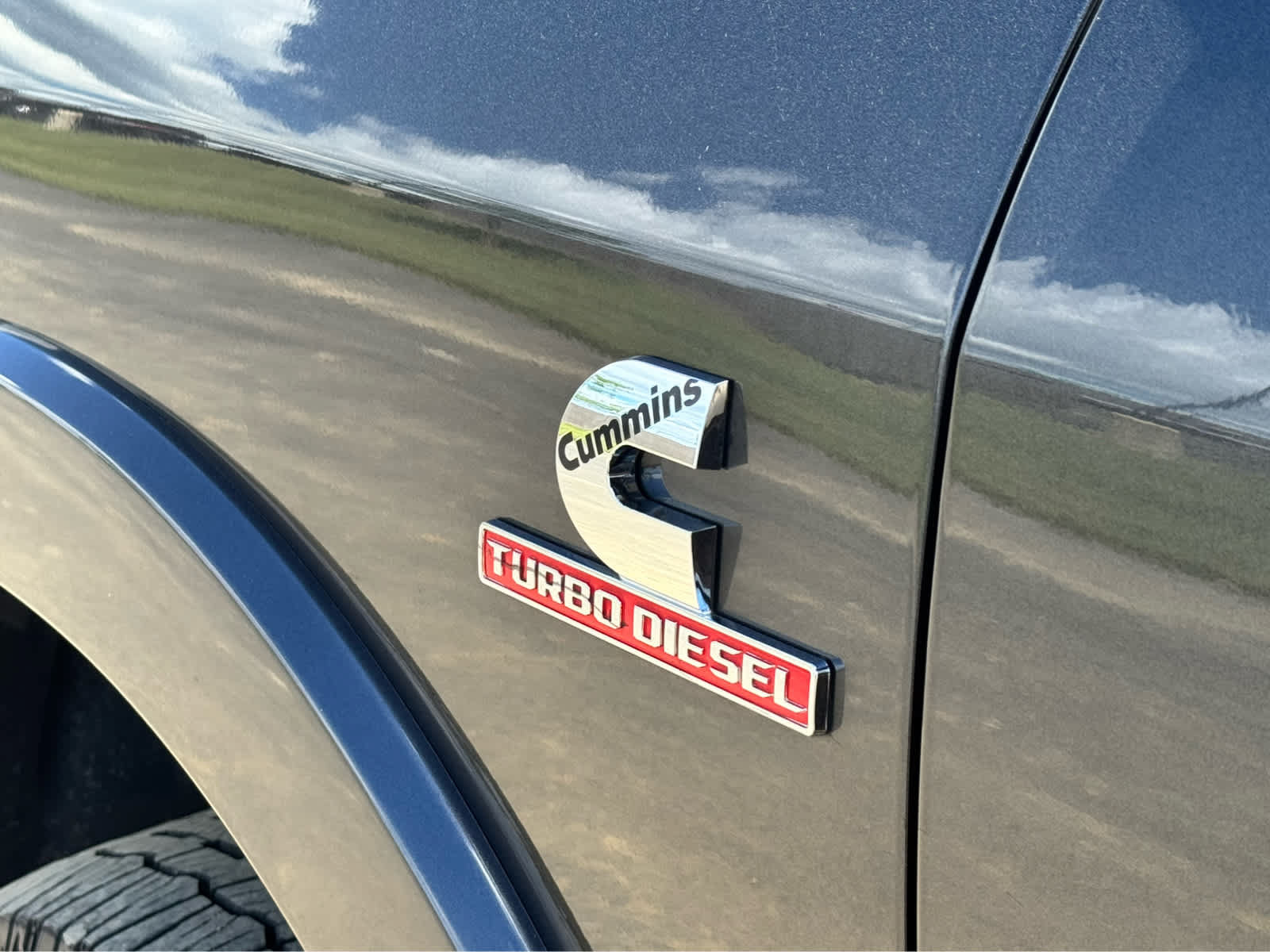 Used 2019 RAM 2500 Limited AWD/4WD image 7