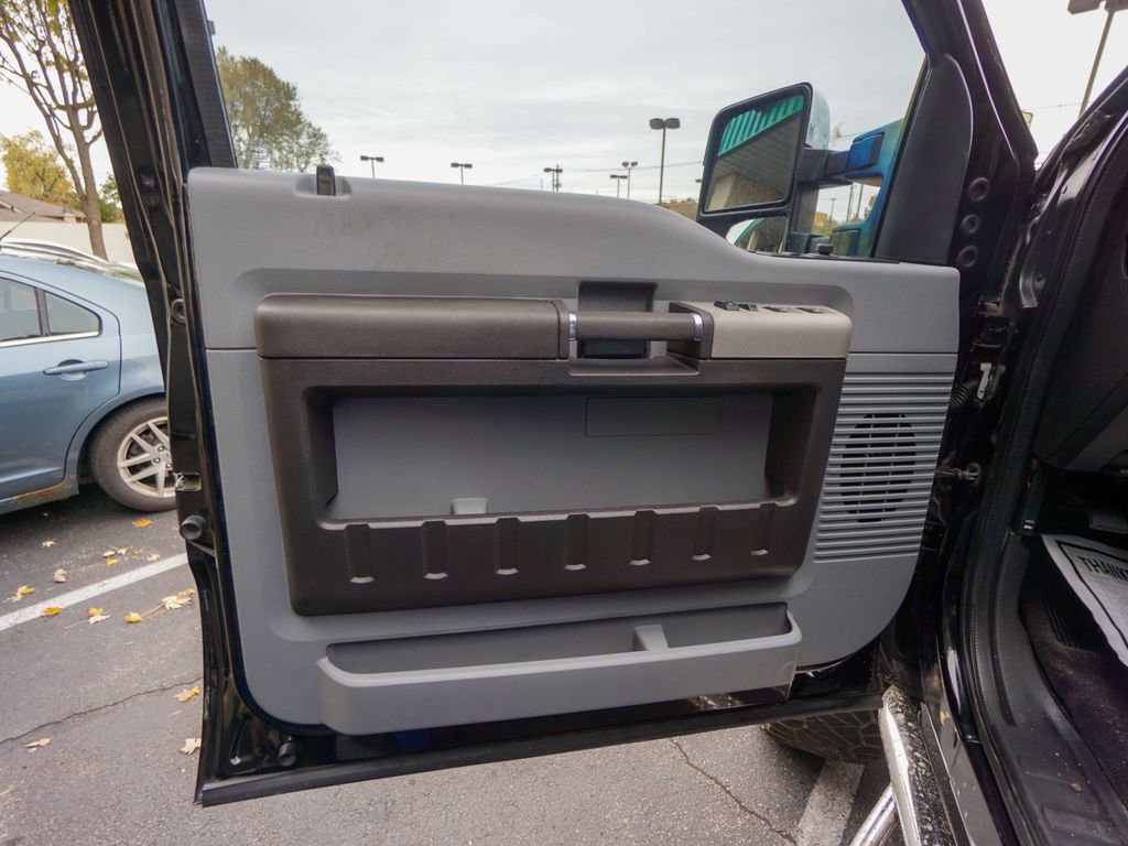 Used 2016 Ford F250 XLT w/ XLT Value Package image 19