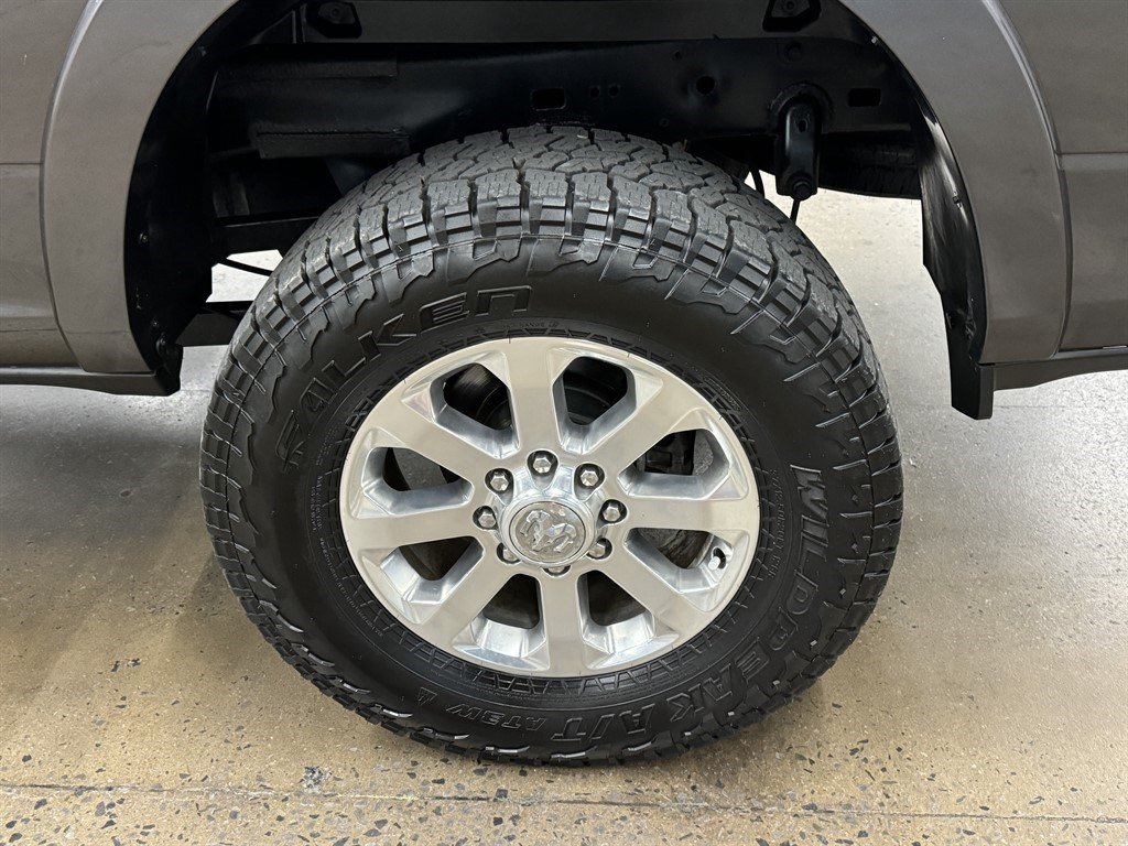 Used 2019 RAM 2500 Laramie AWD/4WD image 9