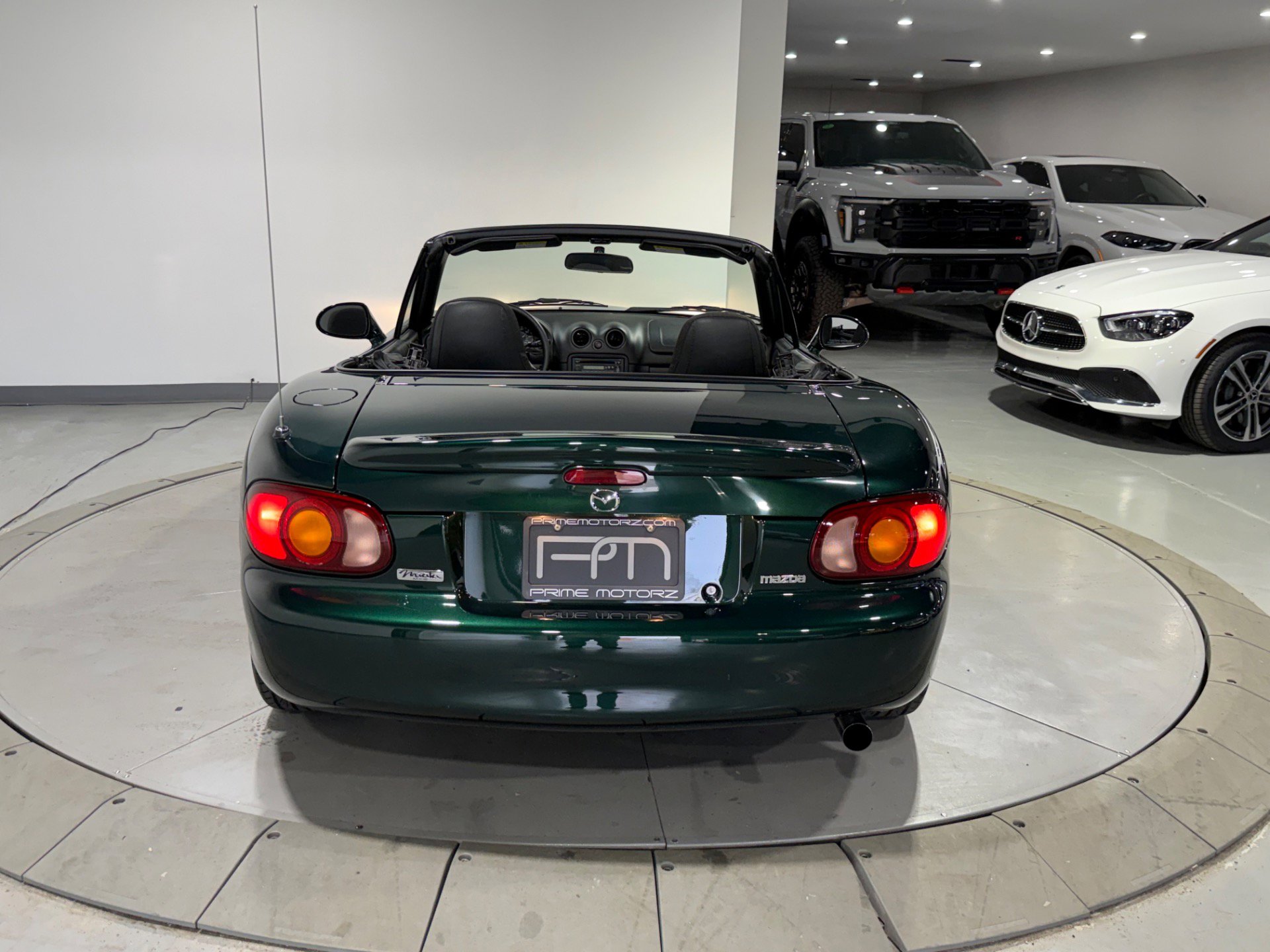 Used 1999 MAZDA MX-5 Miata RWD image 34