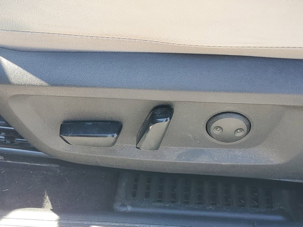 Used 2023 Nissan Rogue SL w/ SL Premium Package AWD/4WD image 19