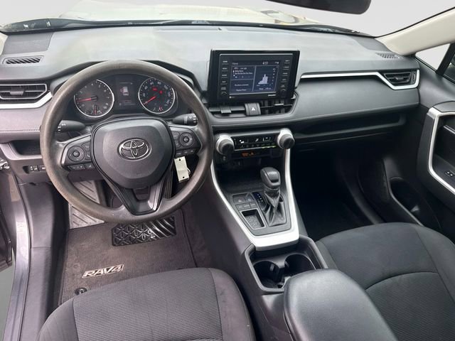 Used 2021 Toyota RAV4 LE FWD image 15