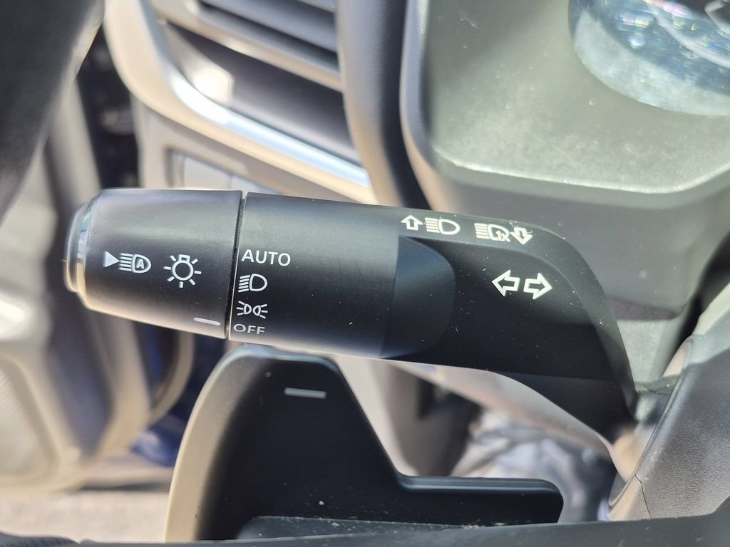 Used 2024 Nissan Rogue SV AWD/4WD image 28