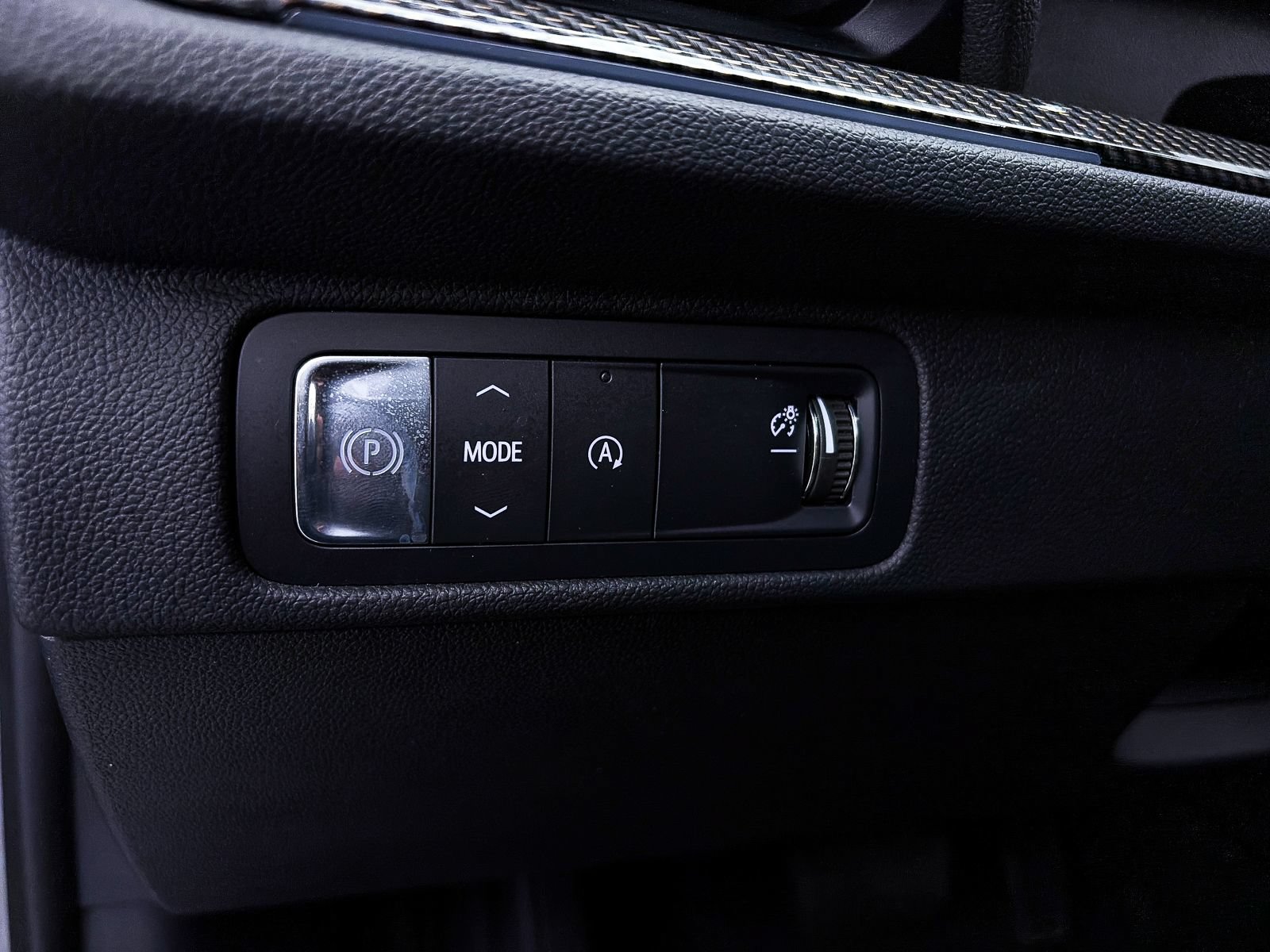 Used 2025 Chevrolet Traverse High Country FWD image 4