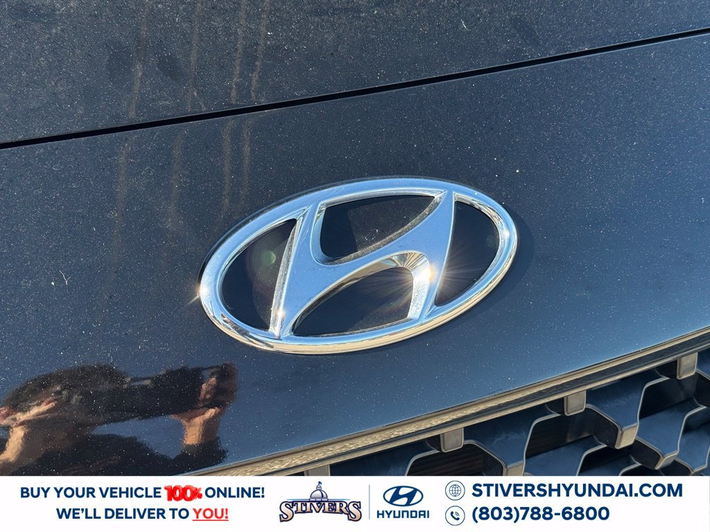 Certified 2022 Hyundai Kona Limited FWD image 10