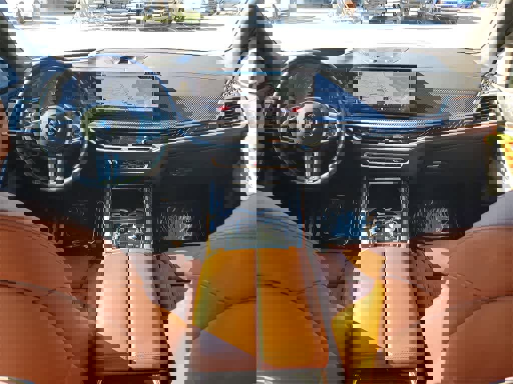 Used 2024 BMW X7 M60i w/ Executive Package image 14