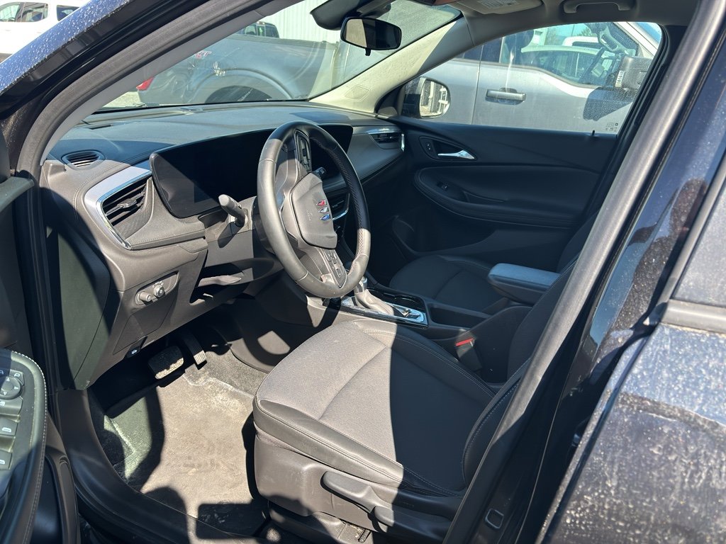 Used 2025 Buick Encore GX Preferred image 4