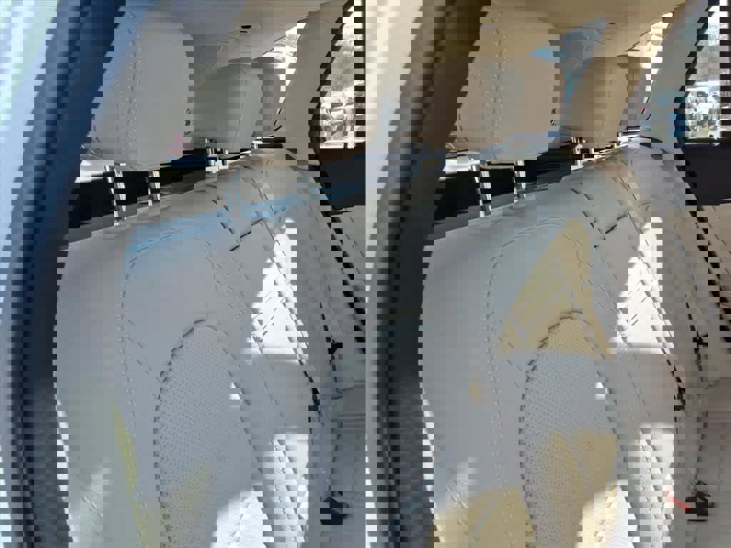 Used 2022 Mercedes-Benz GLC 300 4MATIC image 24